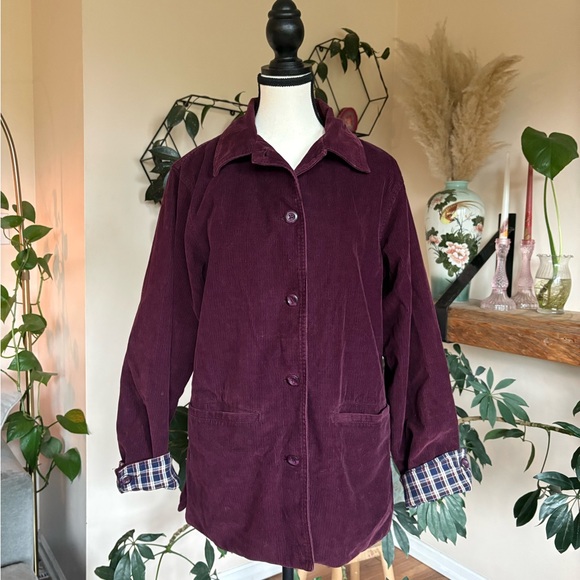 Northern Reflections Jackets & Blazers - Vintage Northern Reflections Corduroy Barn Jacket- size small *oversized*